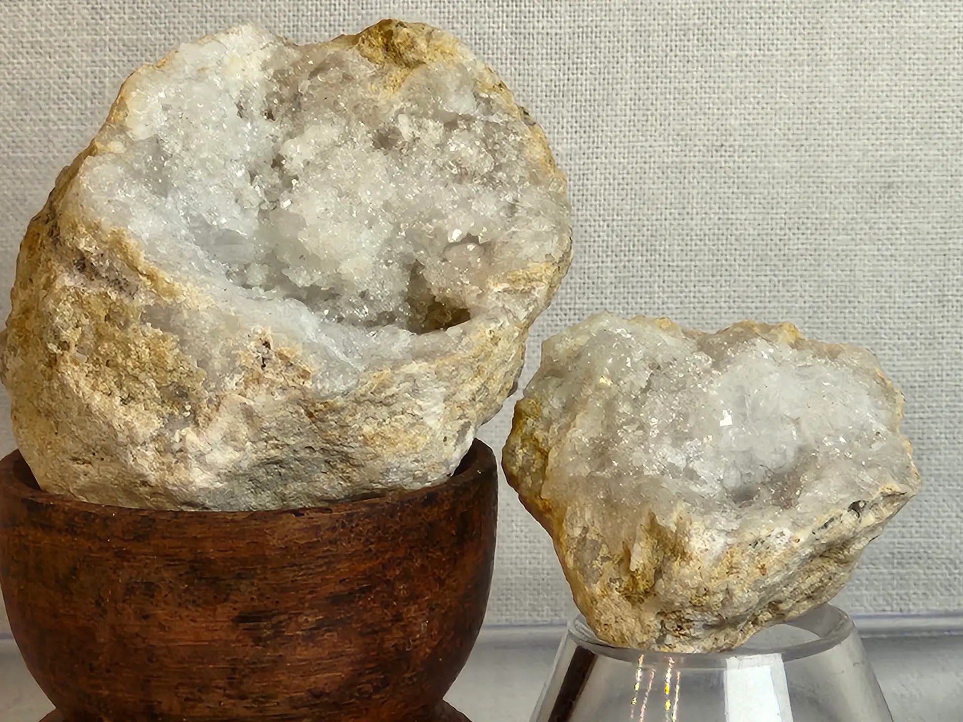 Geode Crystal Sedimentary Mineral Rock 11cm
